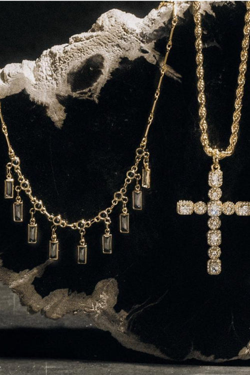 Ava Luxe Pendant Necklace