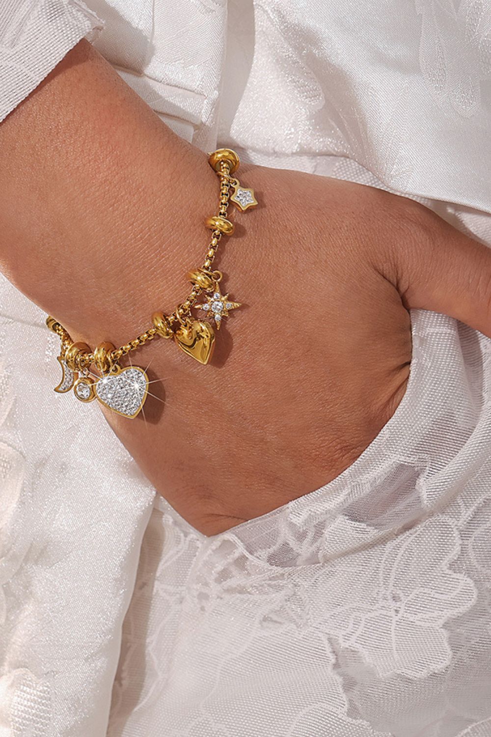 Zircon Kiss Charm Bracelet